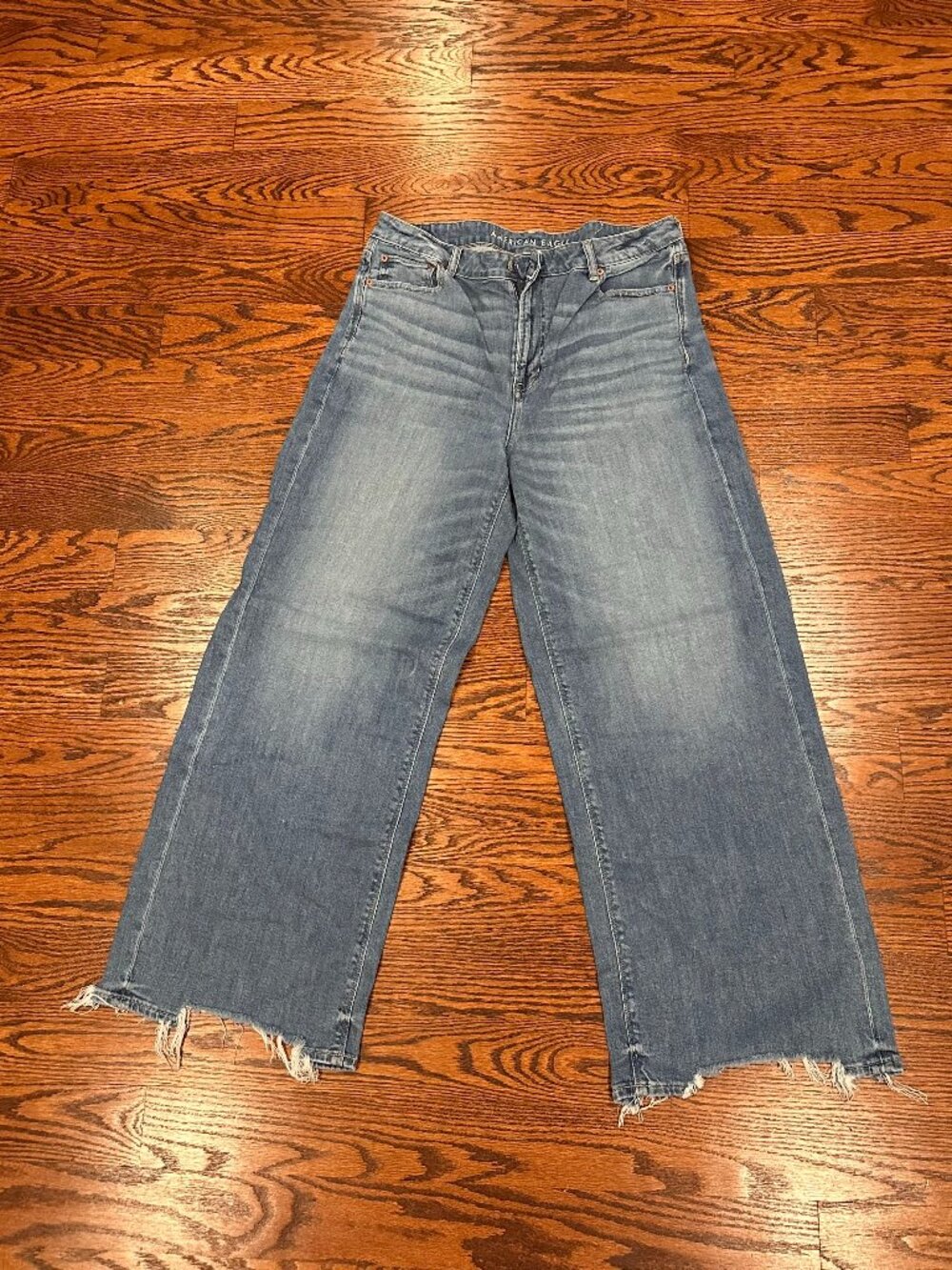 American Eagle Medium Wash Wide Leg Jeans Raw Frayed Hem